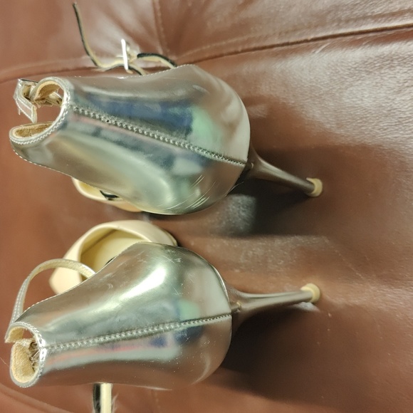 Jimmy Choo Typhoon heel pump in color lychee size 37 new vibram sole - Picture 2 of 12